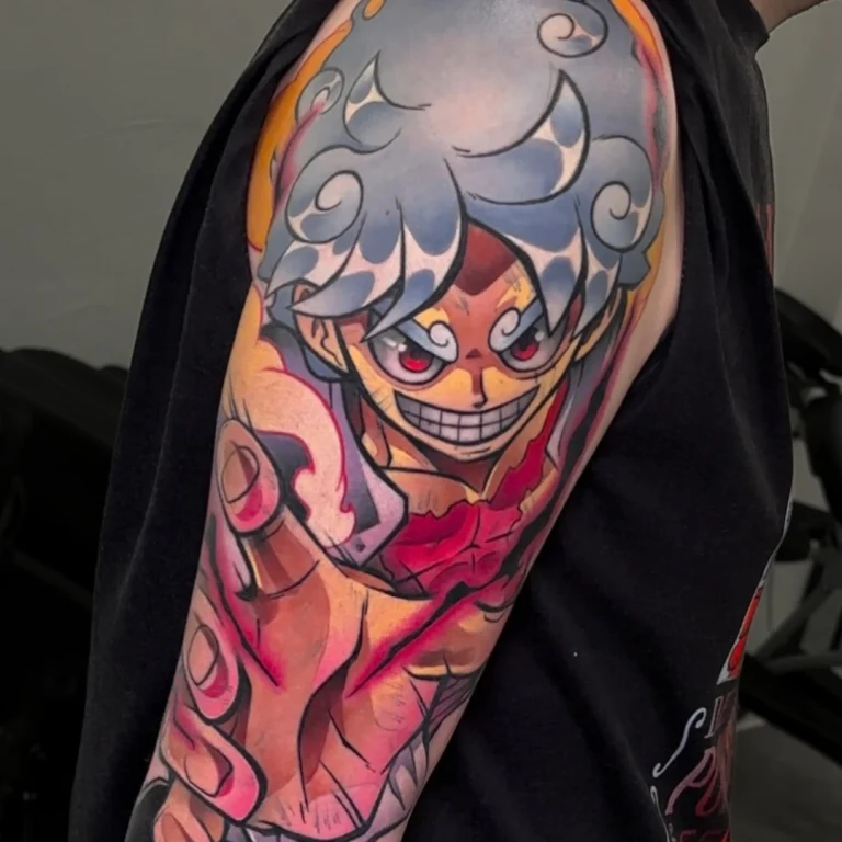 Anime - Manga Tattoo Colour Oberarm